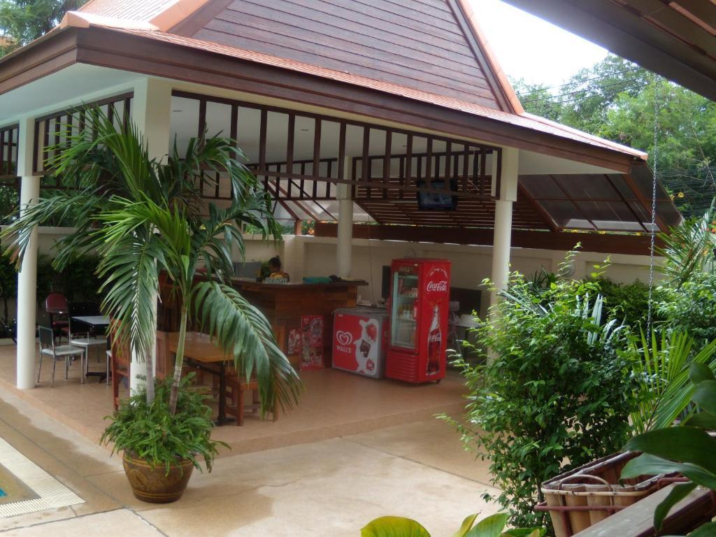 Emerald Palace Aparthotel Pattaya Buitenkant foto