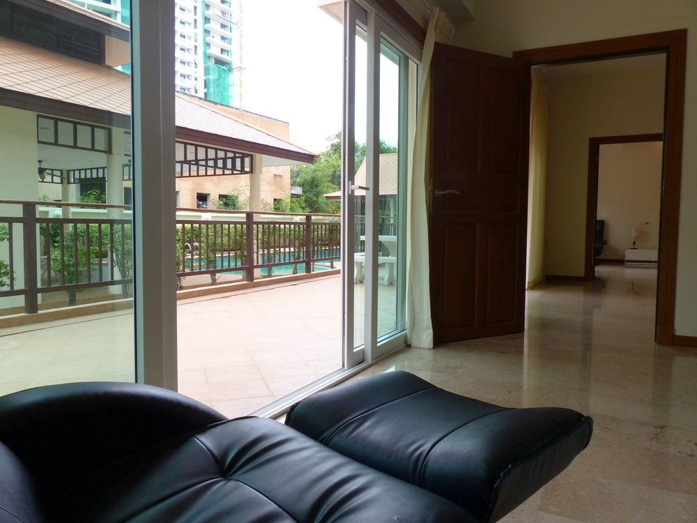 Emerald Palace Aparthotel Pattaya Buitenkant foto