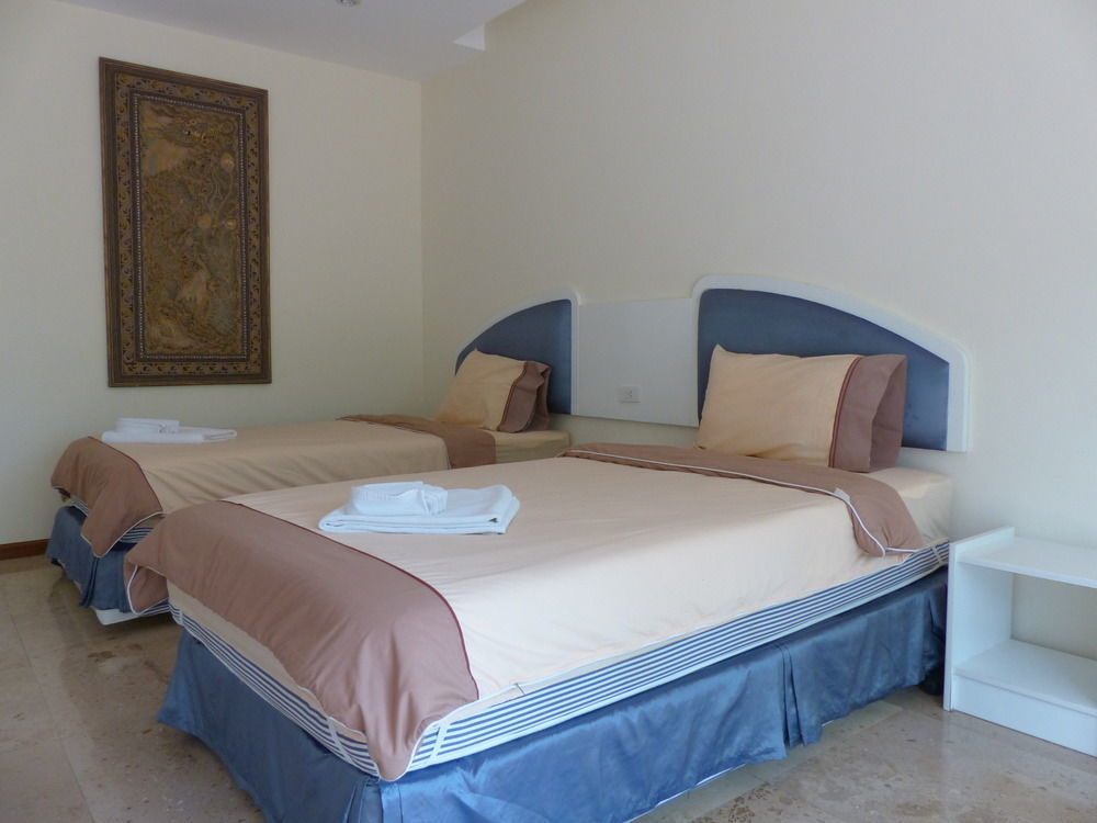 Emerald Palace Aparthotel Pattaya Buitenkant foto
